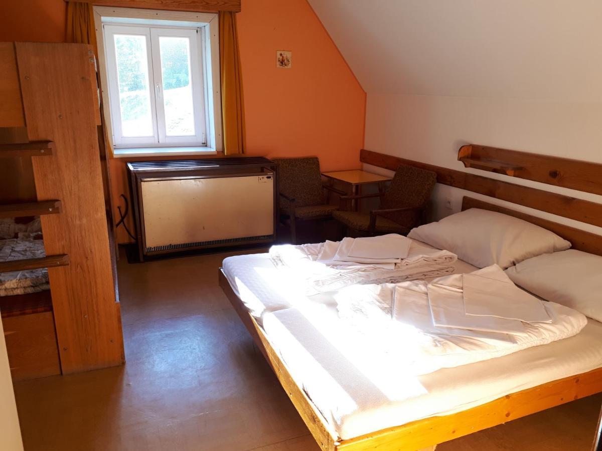 Horska Chata U Pekaru Pec pod Sněžkou Eksteriør bilde